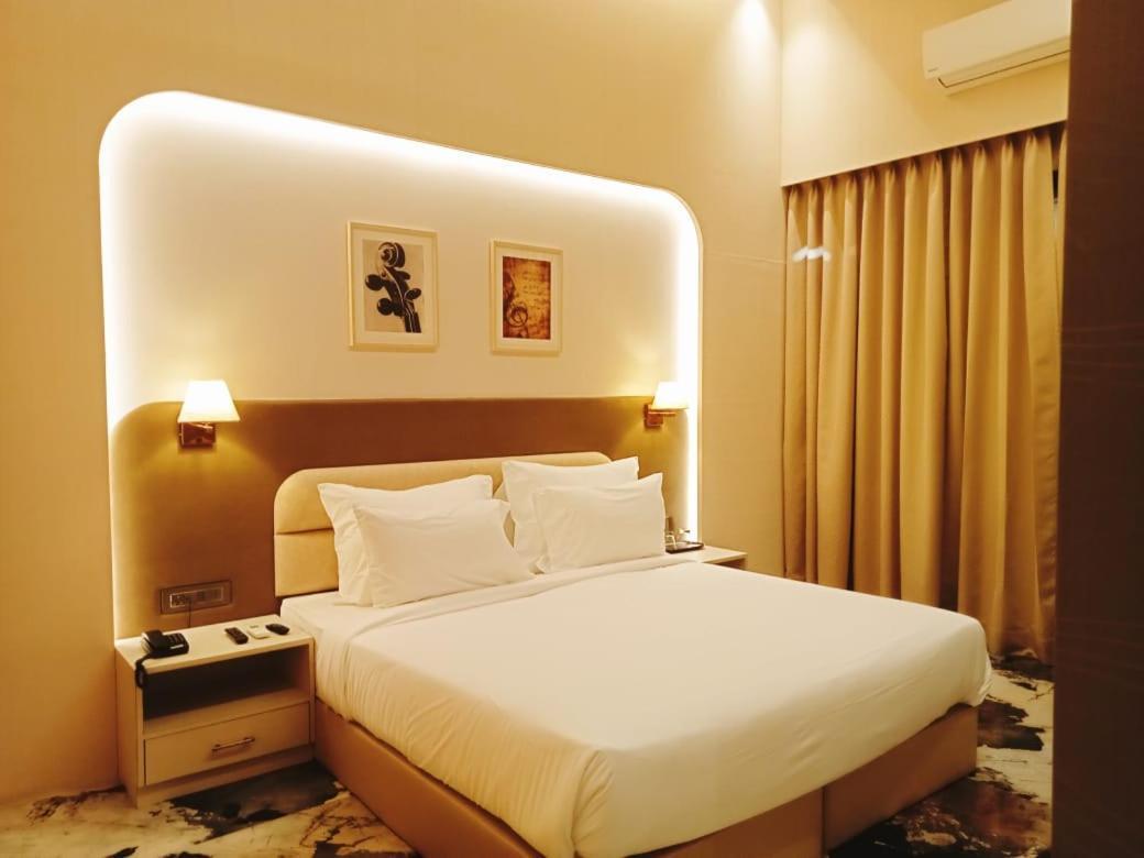 Gandharv Resorts Wai Exterior photo